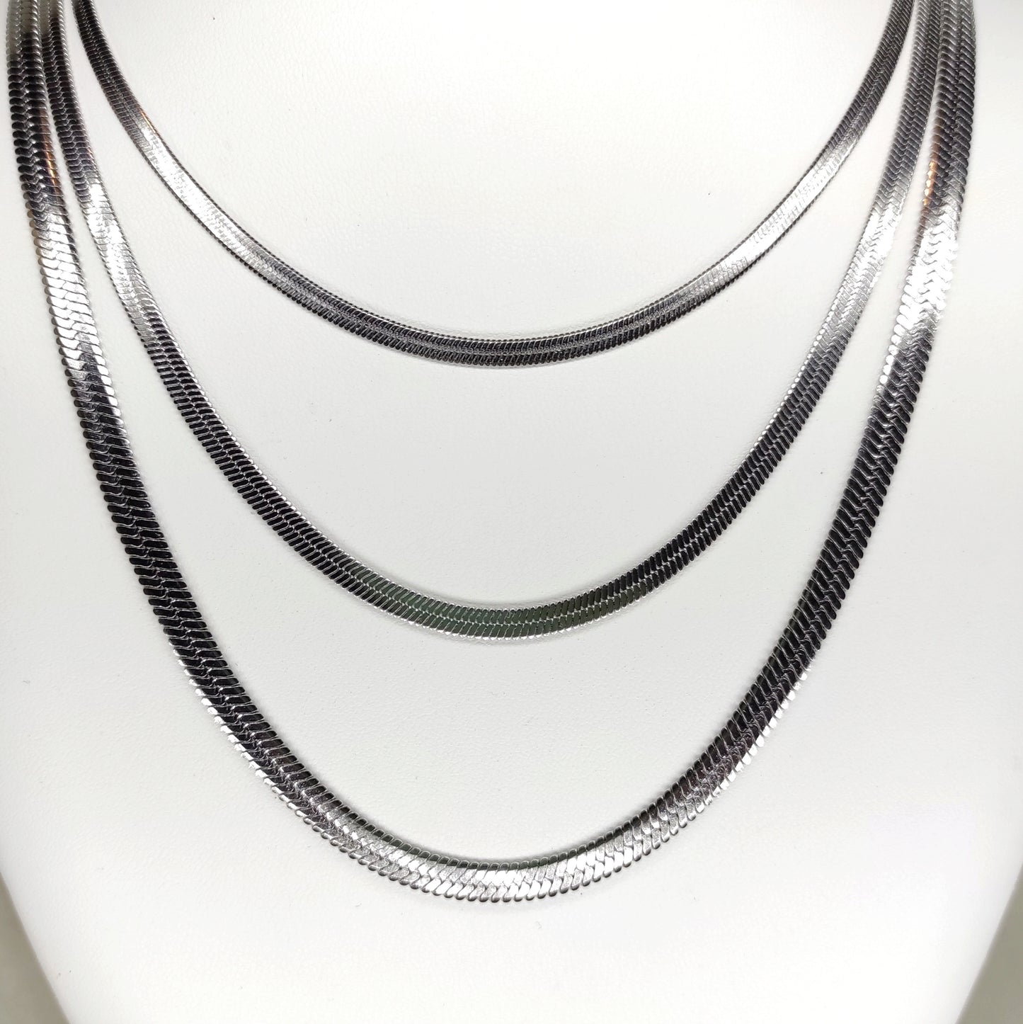Collier - Chaîne Serpent plate acier inoxydable en doré ou argenté 3MM 4MM 5MM