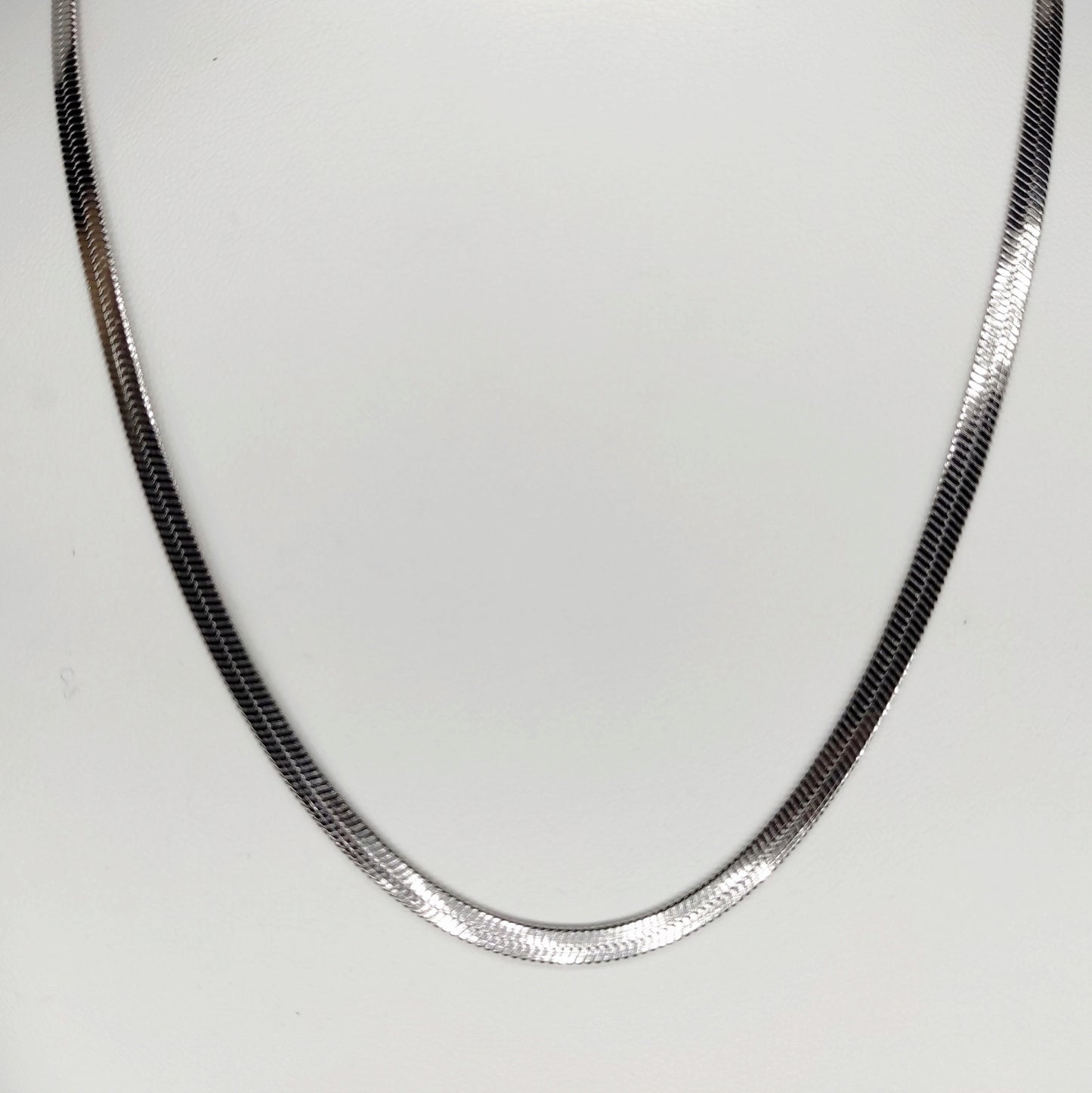 Collier - Chaîne Serpent plate acier inoxydable en doré ou argenté 3MM 4MM 5MM