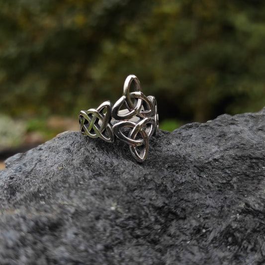 Bague nœud de sorcière - Amulette protectrice